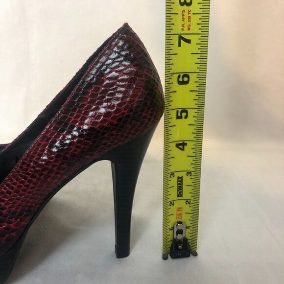 Sophia Vergara Platform Heels Faux Snake Skin Red Black Sz.7.      B1 - Picture 6 of 9